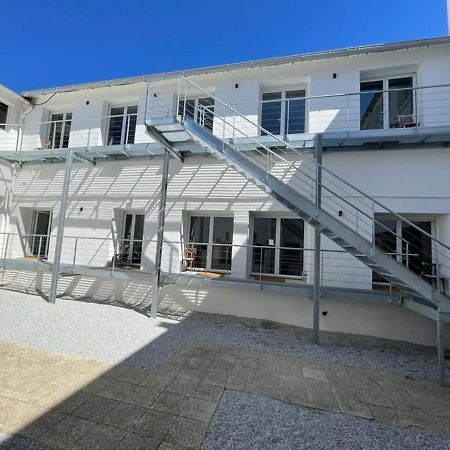 Residence Duguay - Centre Ville - Porte B - Appartements Tout Confort - Neuf - Nouveau 로리앙 외부 사진