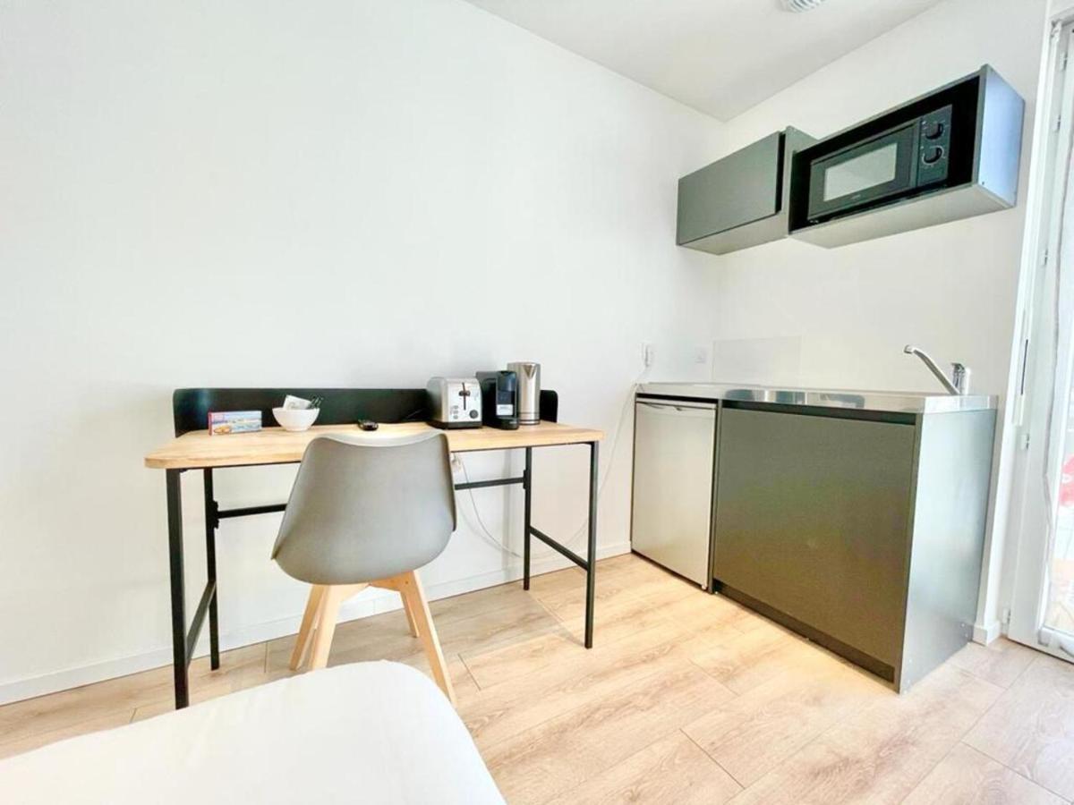 Residence Duguay - Centre Ville - Porte B - Appartements Tout Confort - Neuf - Nouveau 로리앙 외부 사진