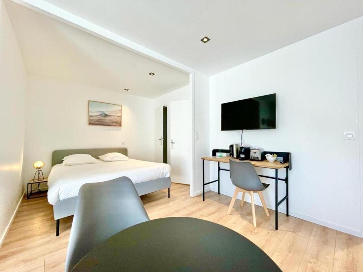 Residence Duguay - Centre Ville - Porte B - Appartements Tout Confort - Neuf - Nouveau 로리앙 외부 사진